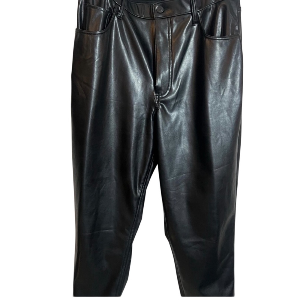 NWOT Vegan Leather Abercrombie and Fitch High Rise pants.  Size 32 or 14. - Picture 4 of 5
